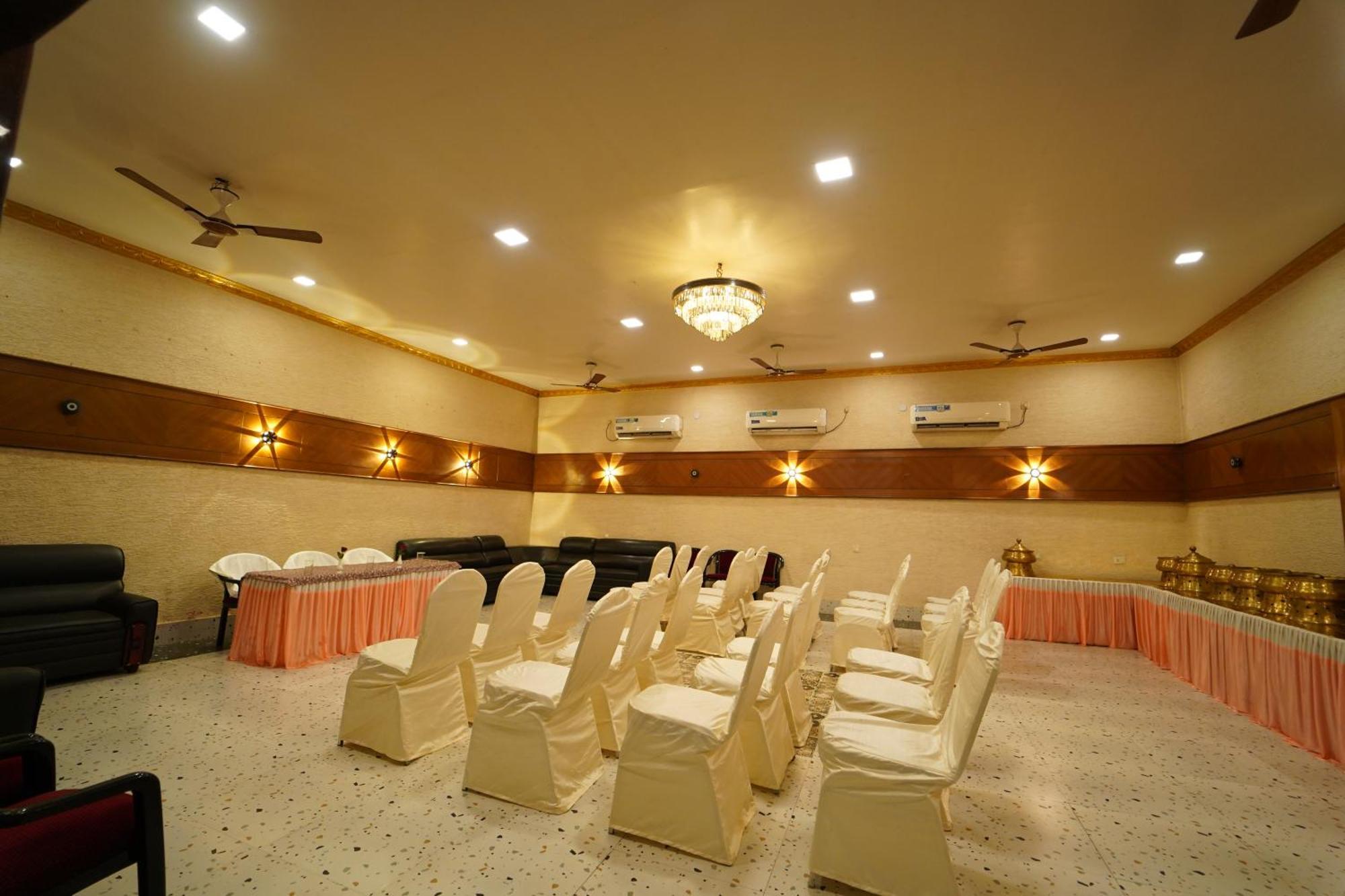 Hotel Ananta Sayana Bhubaneswar Exterior photo