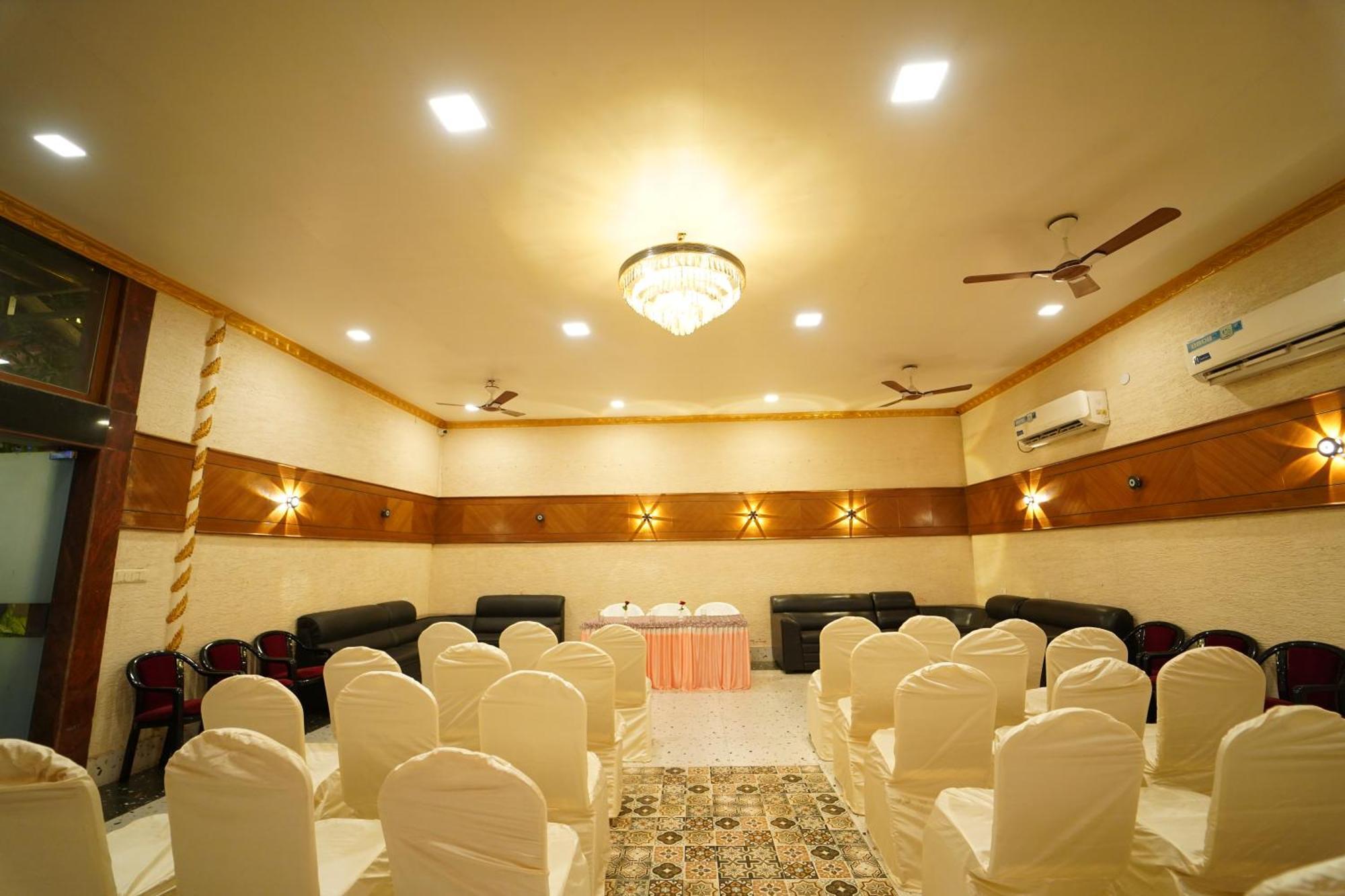 Hotel Ananta Sayana Bhubaneswar Exterior photo